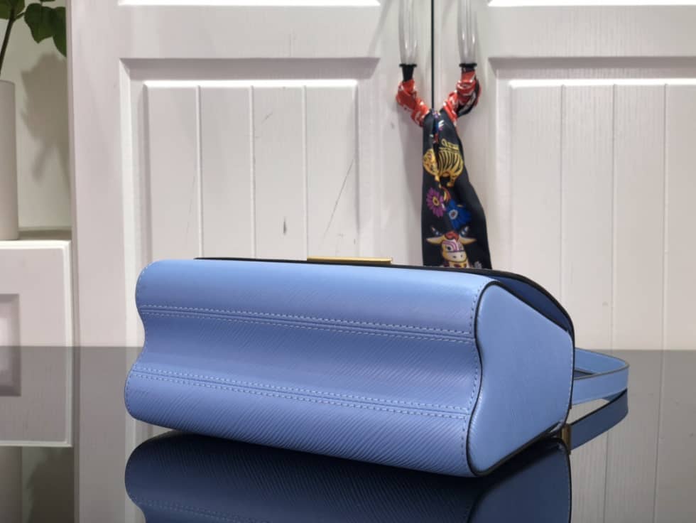 Louis Vuitton Twist MM Epi Grained Leather M59627 Replica Crossbody Bag