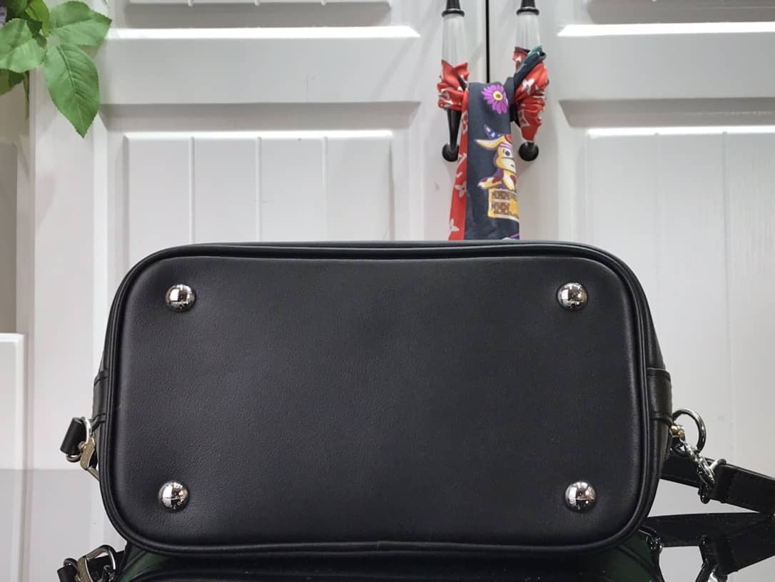 Louis Vuitton Cruiser PM Calfskin Leather Replica Bag Green M57934