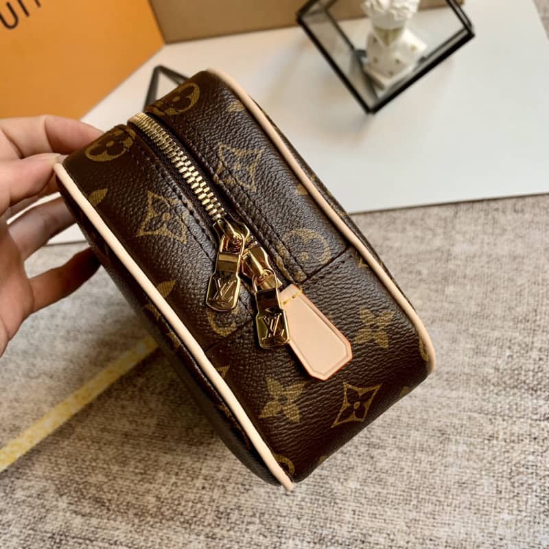 Louis Vuitton Toilet Pouch GM Monogram Canvas Replica M43383