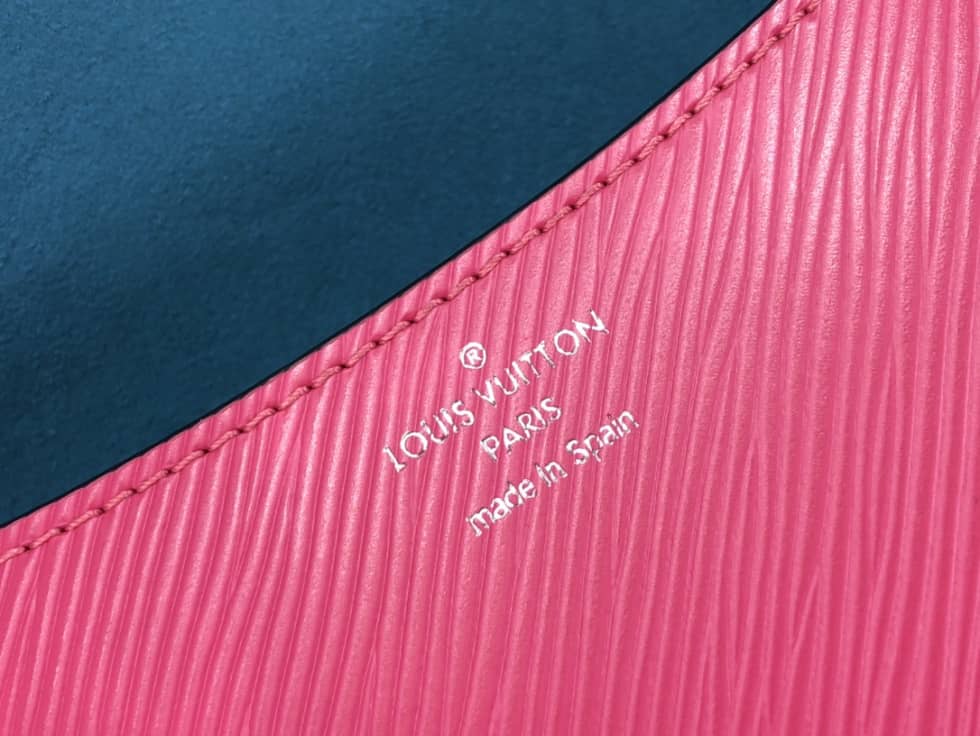 Louis Vuitton Buci Epi Dragon Fruit M59460 Replica Crossbody Bag