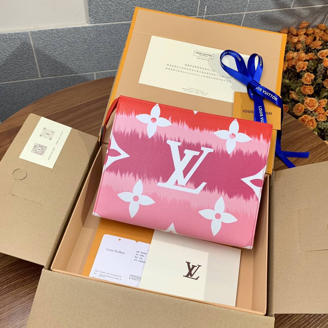 Louis Vuitton Tie Dye Escale Pochette Monogram Canvas Replica M69136