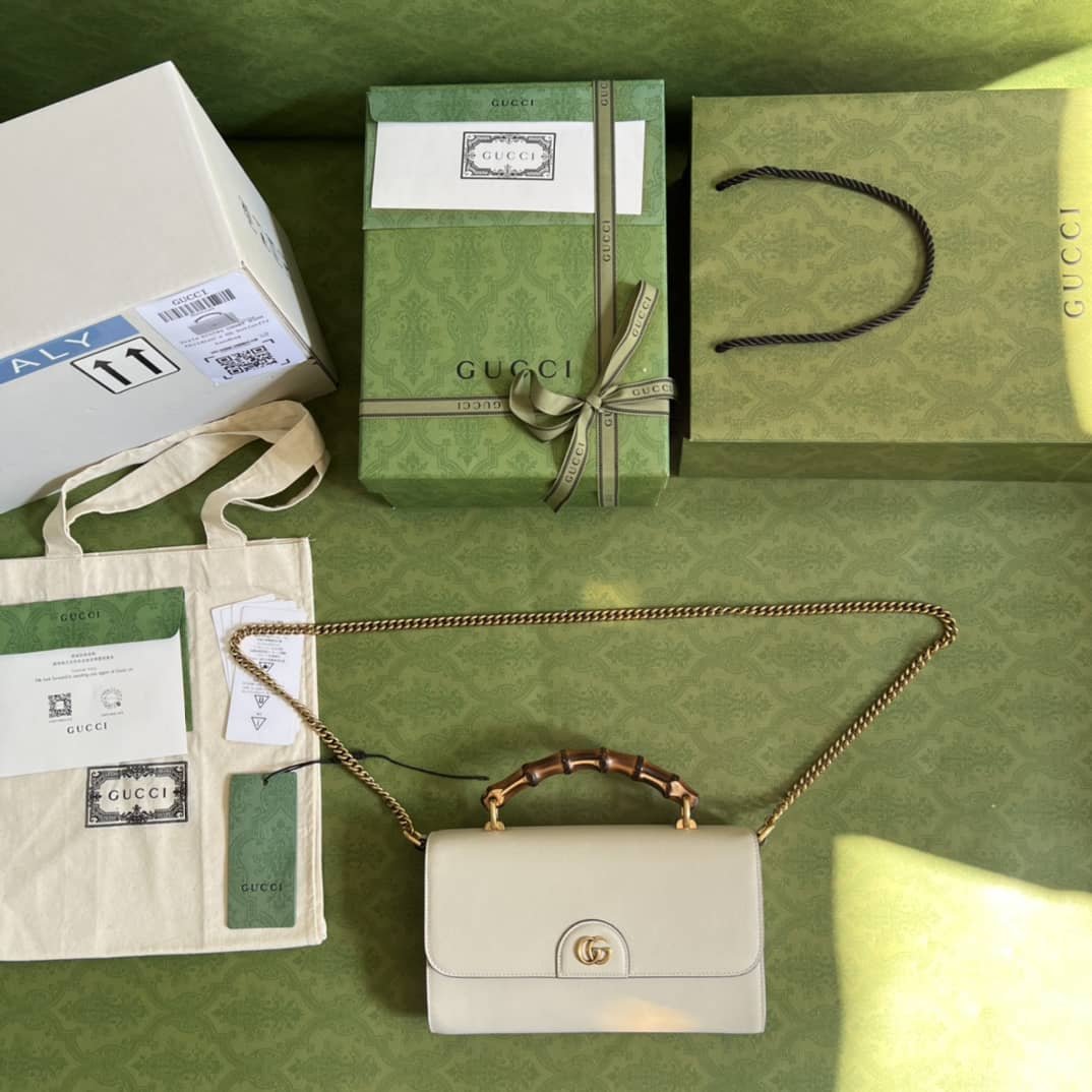 Gucci GG Large Top Handle Bag With Bamboo 675795 Replica