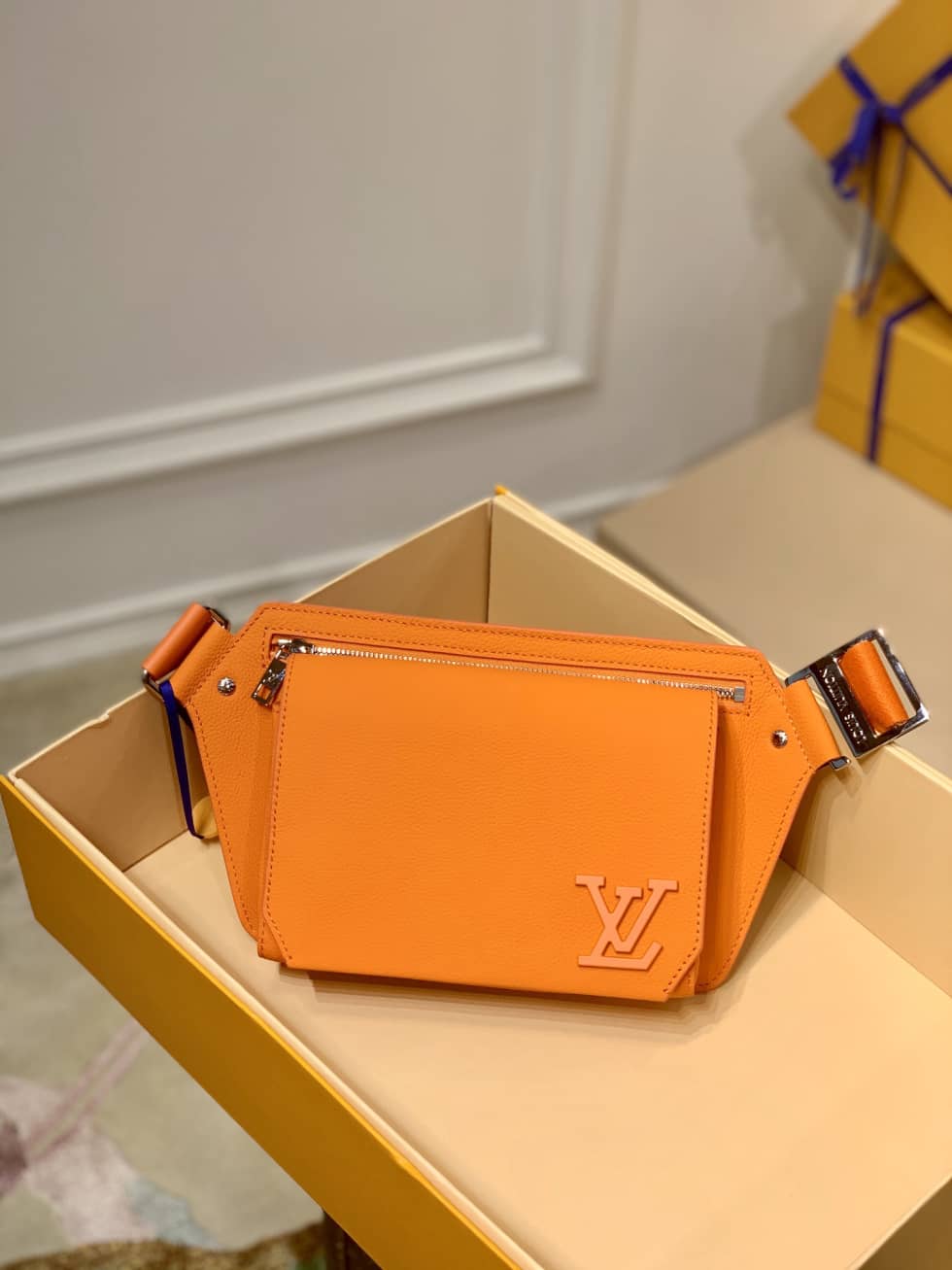 Louis Vuitton New Sling Aerogram M59625 Replica Shoulder Bag