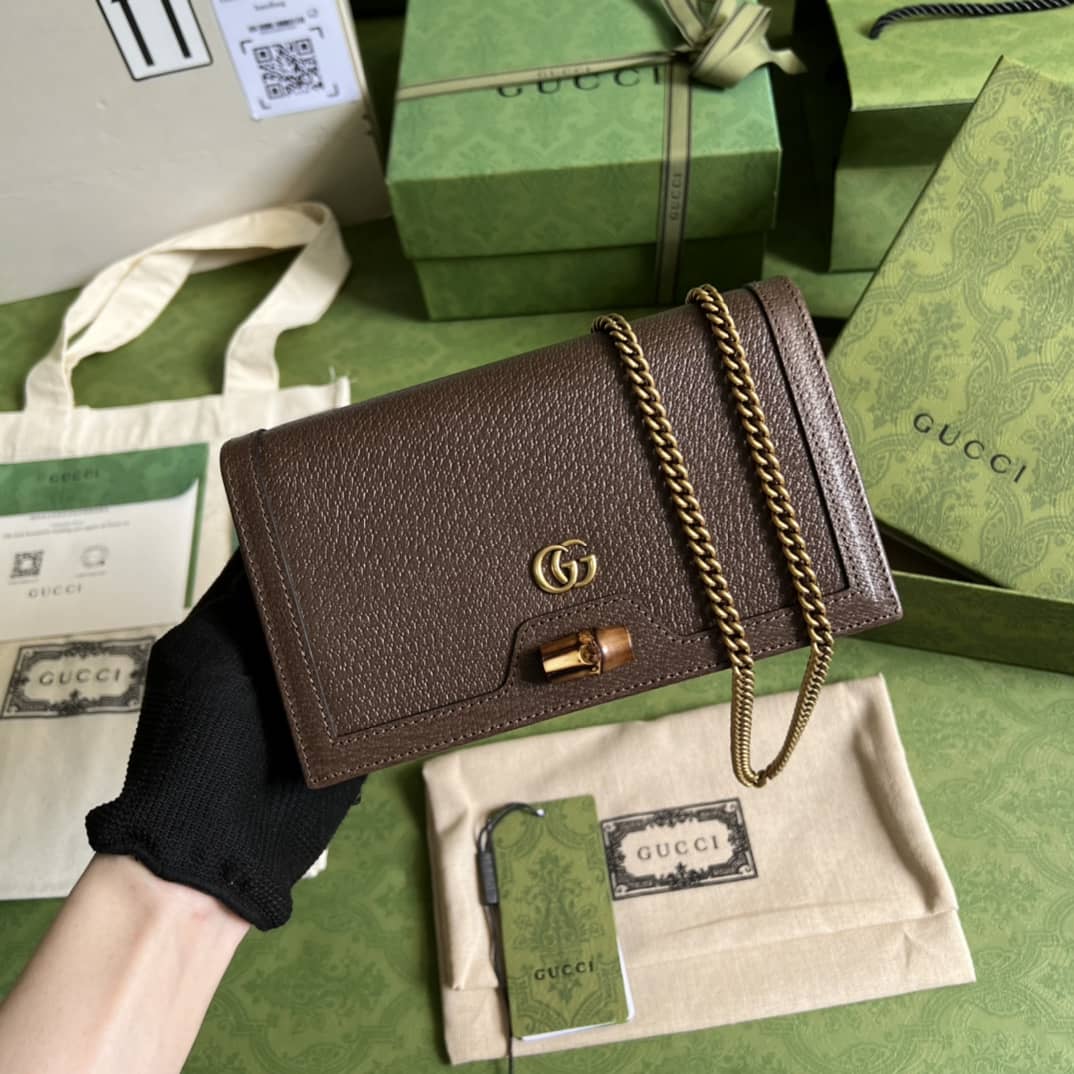 Gucci Diana Mini Crossbody Bag With Bamboo 696817 Replica