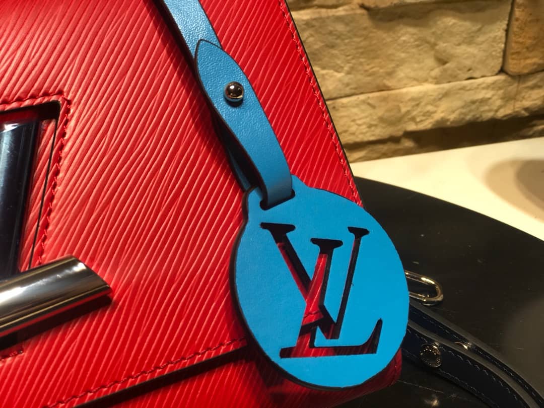 Louis Vuitton Twist MM Bag Red M50296 Replica