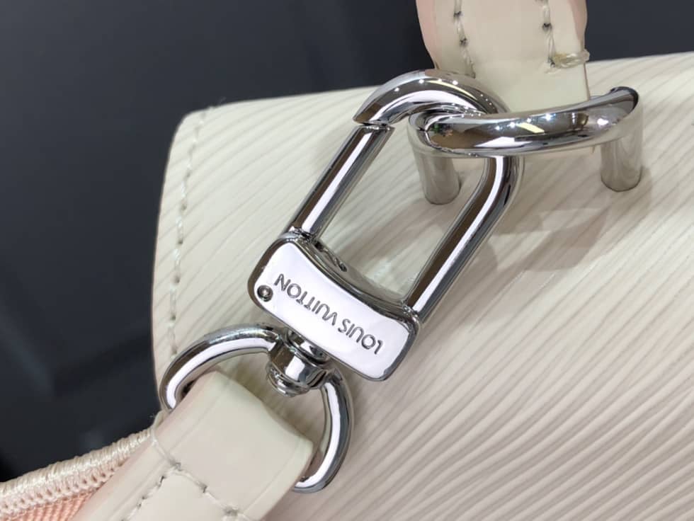 Louis Vuitton Cluny Mini Epi Leather M58928 Replica Shoulder Bag