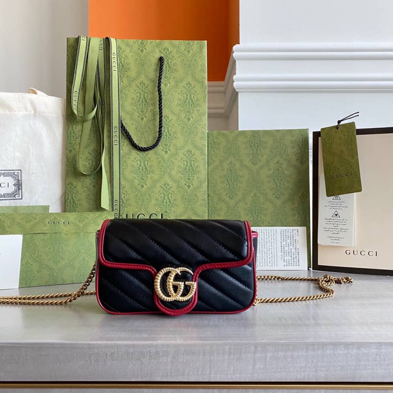 Gucci GG Marmont Mini Matelasse Leather Shoulder Bag Replica Black 574969