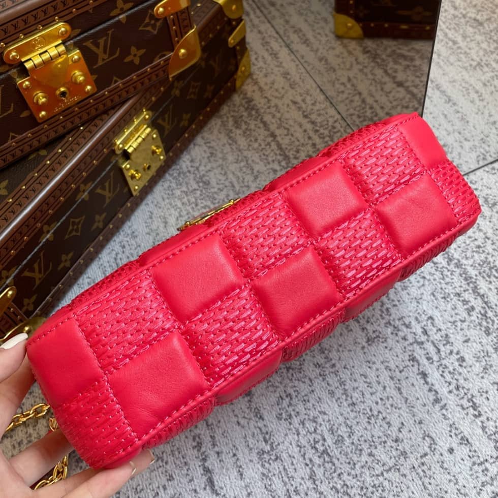 Louis Vuitton Troca MM Red M59111 Replica Camera Bag