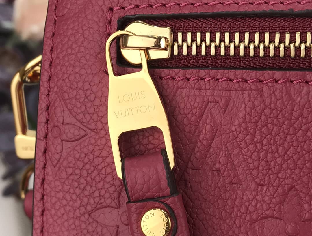 Best Replica Louis Vuitton Pochette Metis Marine Leather Rose M44071 Replica Shoulder Bag(ColaReps)