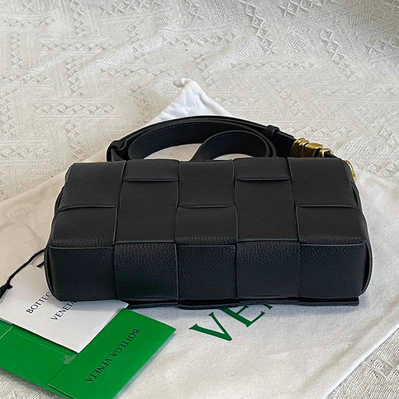 Bottega Veneta Bag Dupe 2108SF0181