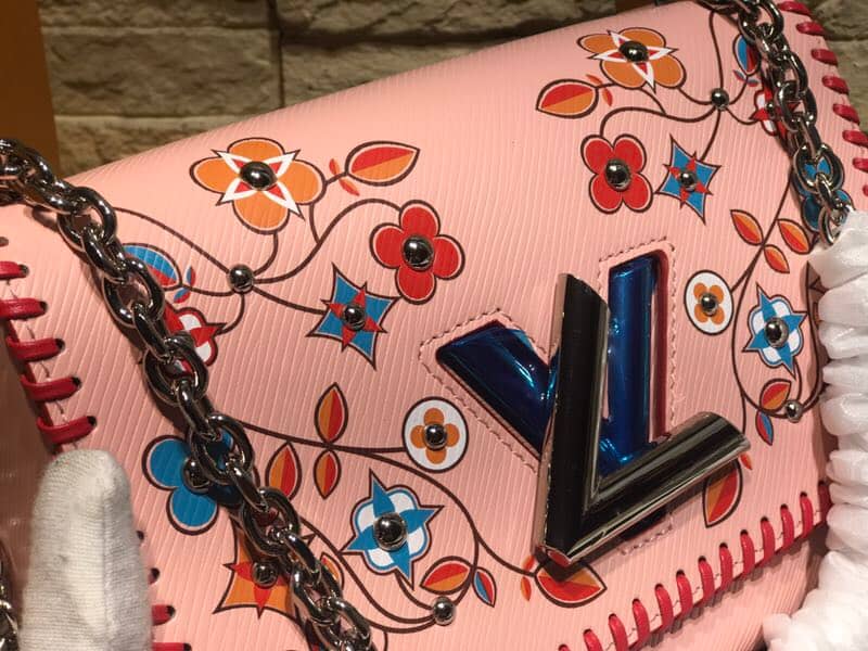 Louis Vuitton Twist MM 7 Star Fake Chain Shoulder Bag Cheap