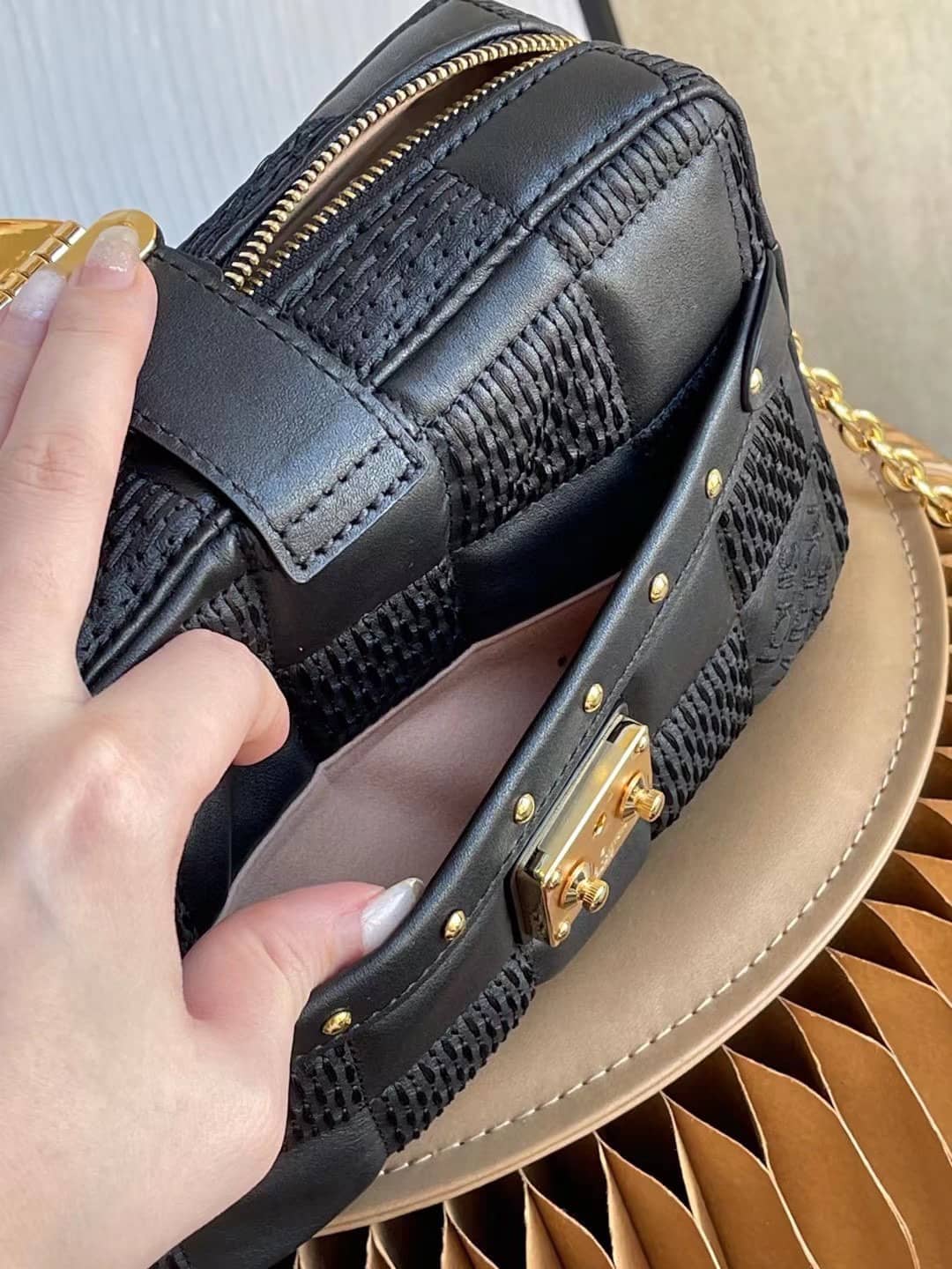 Louis Vuitton Troca PM Black M59116 Replica Crossbody Bag