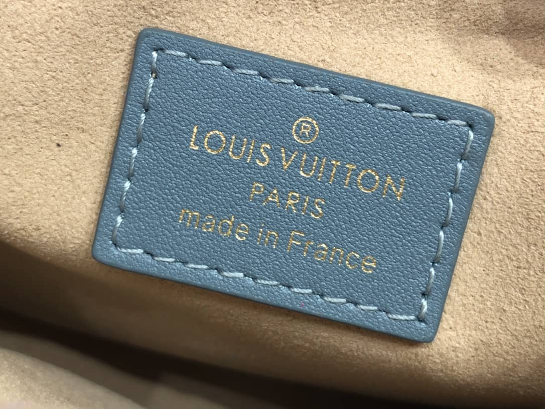 Louis Vuitton Pochette Troca Replica Shoulder Bag Blue M59046