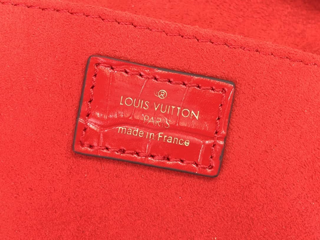 Louis Vuitton Petit Sac Plat Flat Shoulder Bag Replica Red M80169