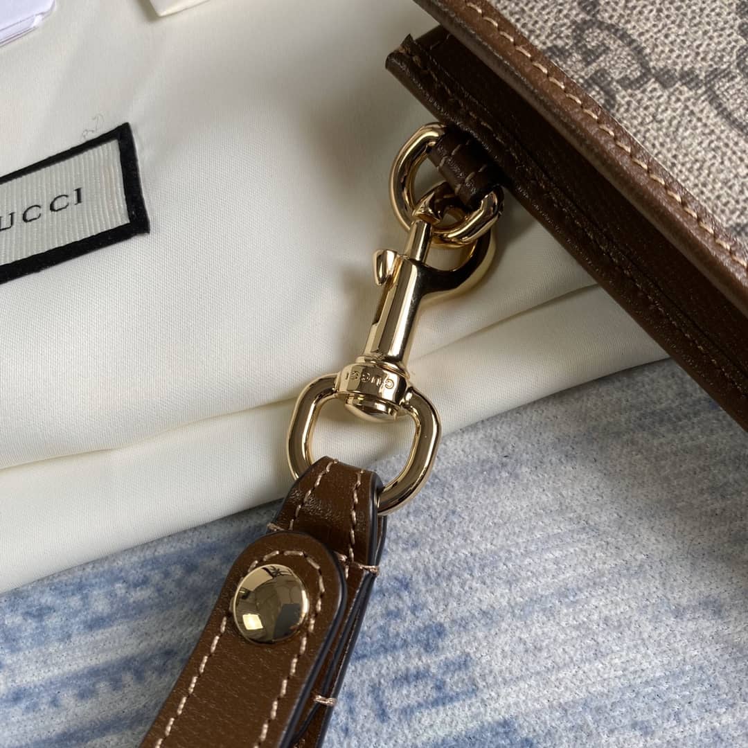 Gucci GG Supreme With Print Clutch Replica 636171