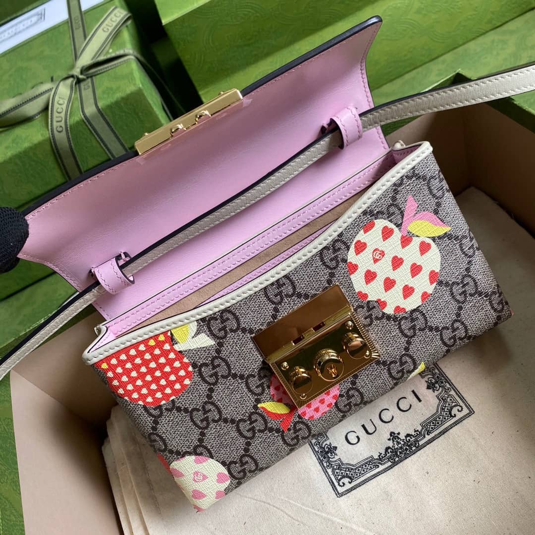 Gucci GG Supreme Canvas Padlock Mini Shoulder Bag Replica Pink 652683