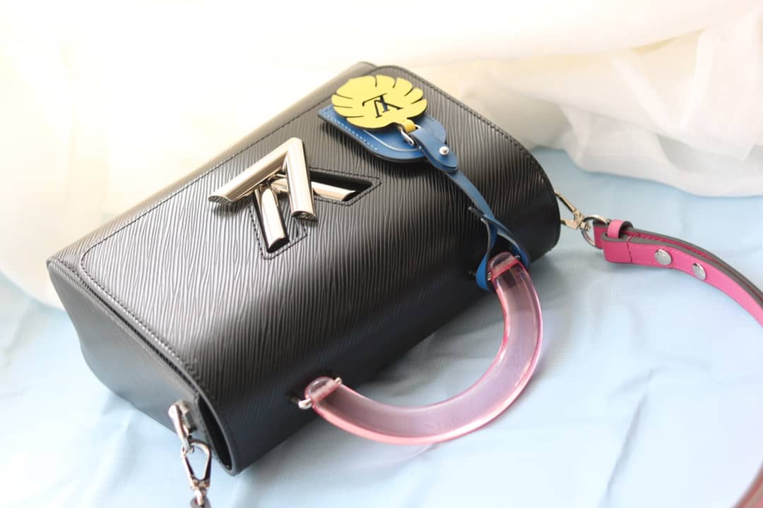 Louis Vuitton Epi Twist PM Chain Black M50332 Replica Crossbody Bag