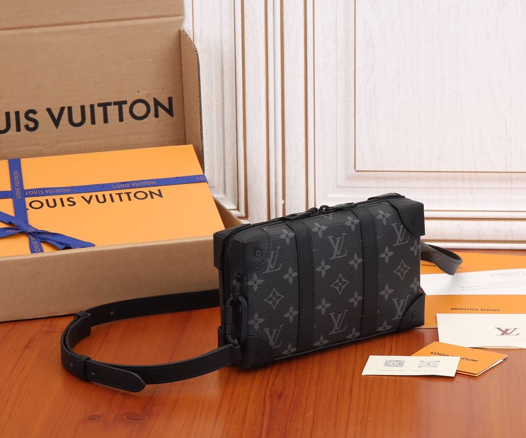 Louis Vuitton Pochette Dupe Monogram Eclipse Soft Trunk M69838
