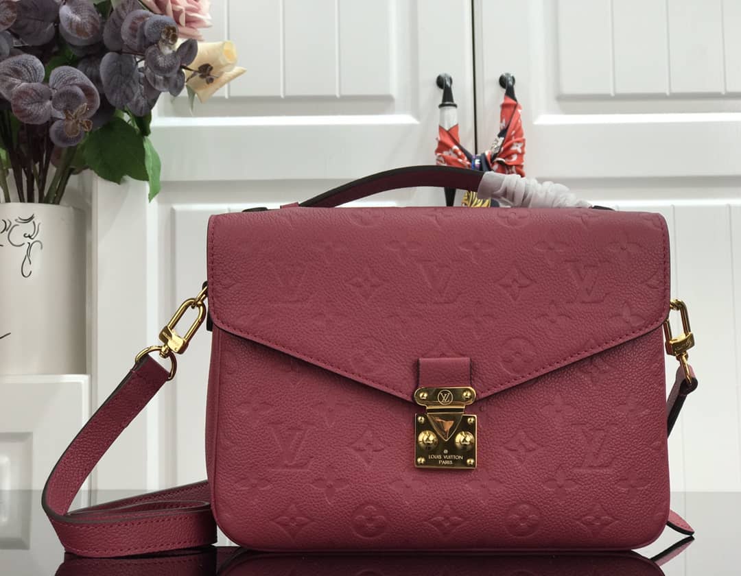 Best Replica Louis Vuitton Pochette Metis Marine Leather Rose M44071 Replica Shoulder Bag(ColaReps)