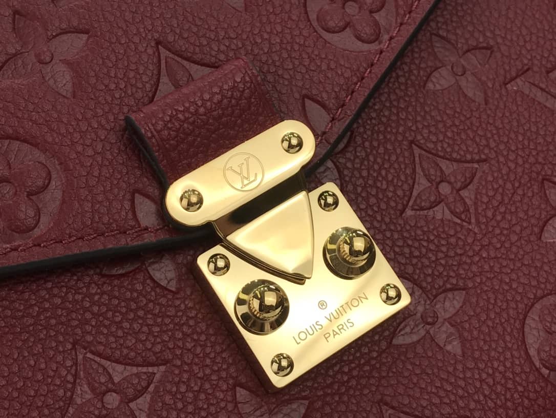 Louis Vuitton Pochette Metis Marine Leather Red M44071 Replica Shoulder Bag