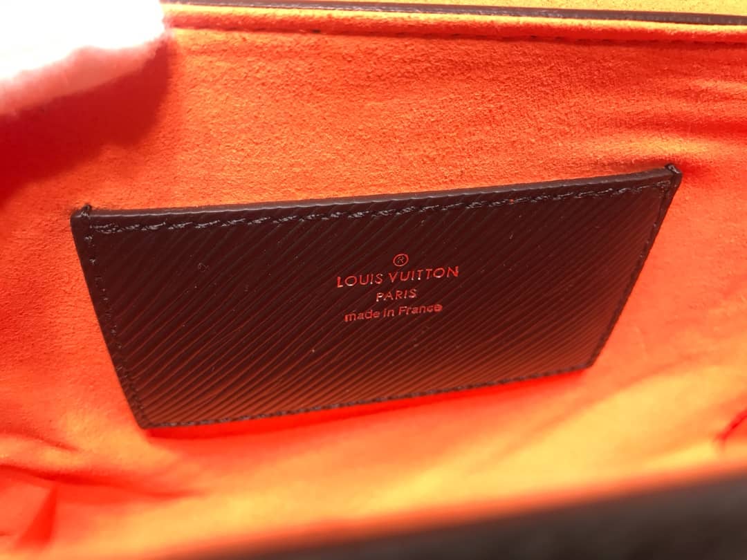 Louis Vuitton Twist MM Bag Black M50296 Replica