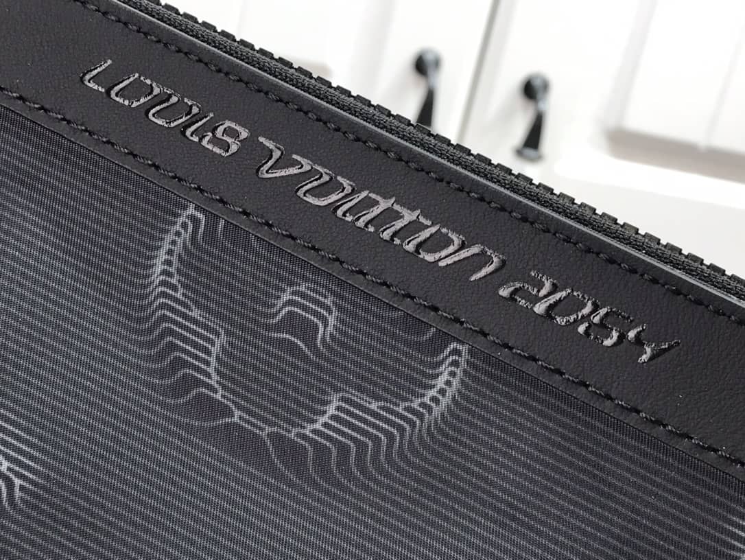 Louis Vuitton Monogram 3D 2054 Reversible Replica Pouch M80142