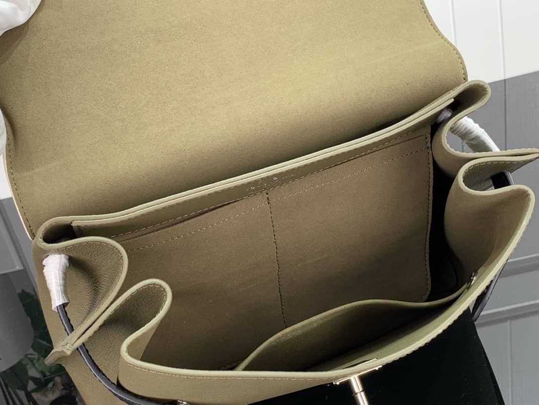 Louis Vuitton Lock Me Ever 2Way Bag Replica Green M52787