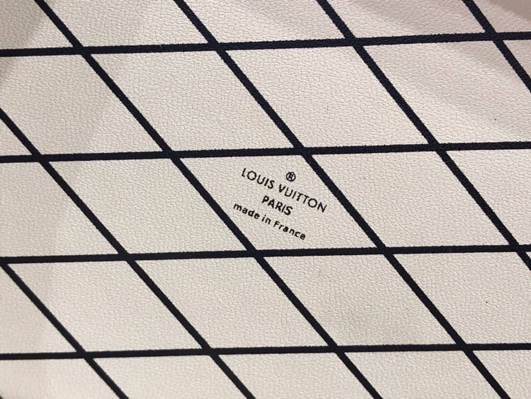 Louis Vuitton Petite Malle Trunk M94219 Replica Shoulder Bag