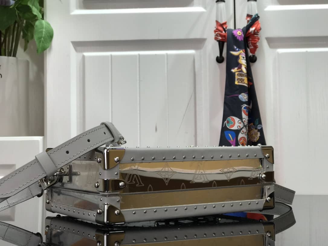 Louis Vuitton Monogram Replica Clutch Box Yellow M20233