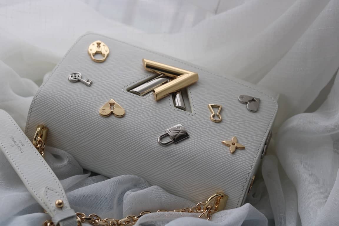 Louis Vuitton Twist Epi Handbag Replica
