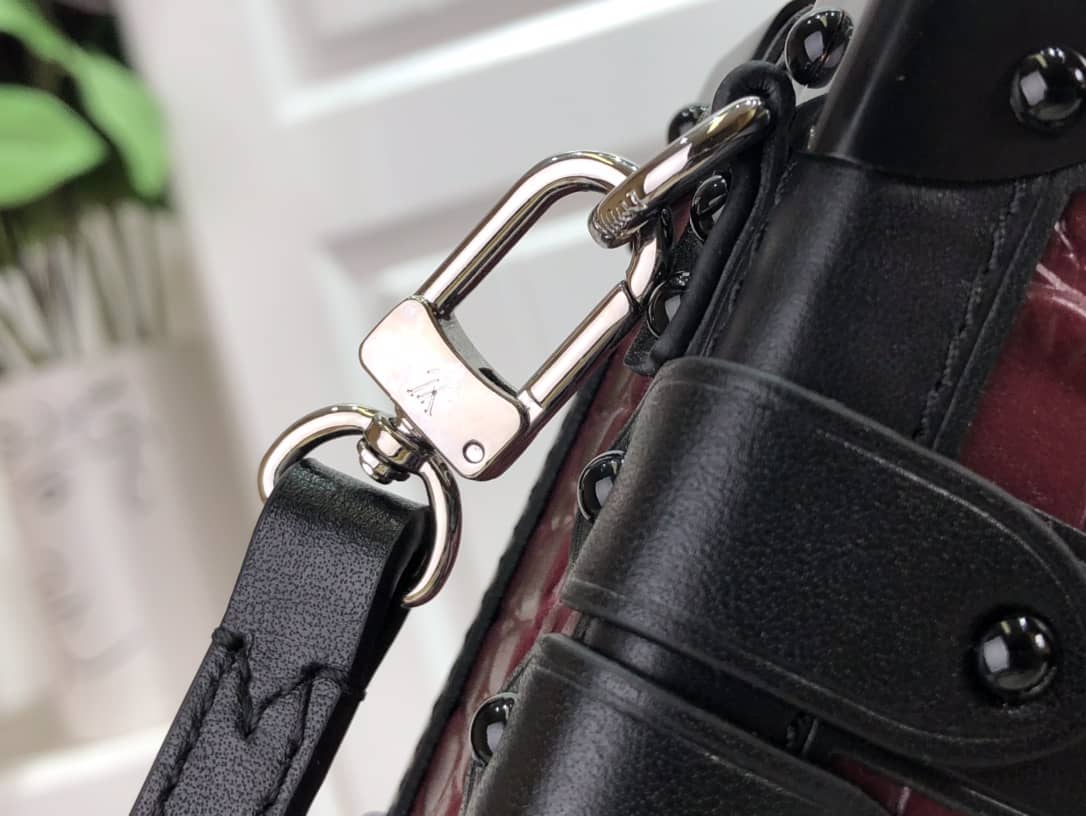 Louis Vuitton Petite Malle Brilliant Alligator Leather Replica Handbag Red N93817