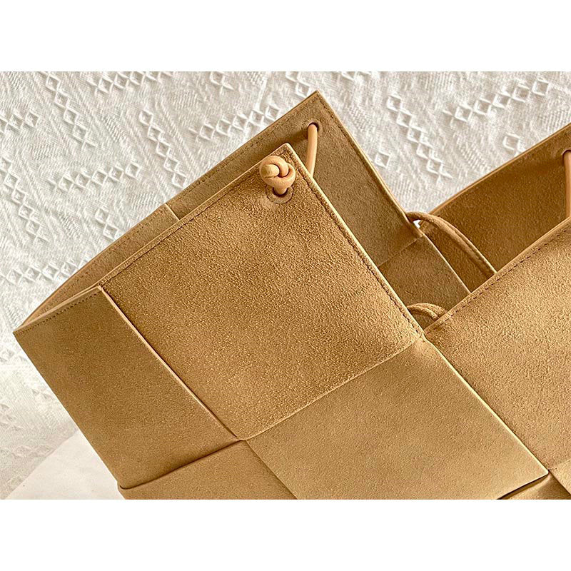 Bottega Veneta Bag Dupe 2108SF0158