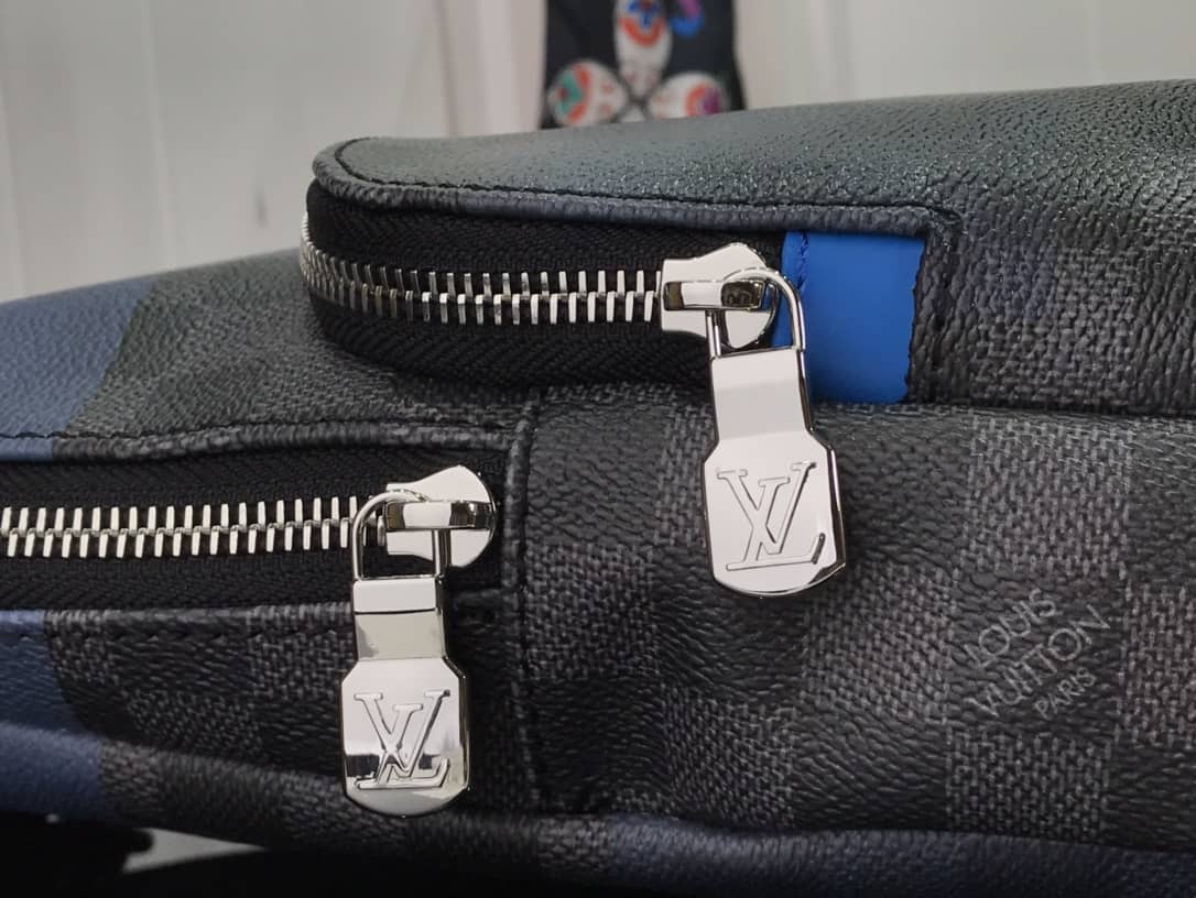 Louis Vuitton Damier Graphite Mens Avenue Replica Sling Bag Black Blue N40403