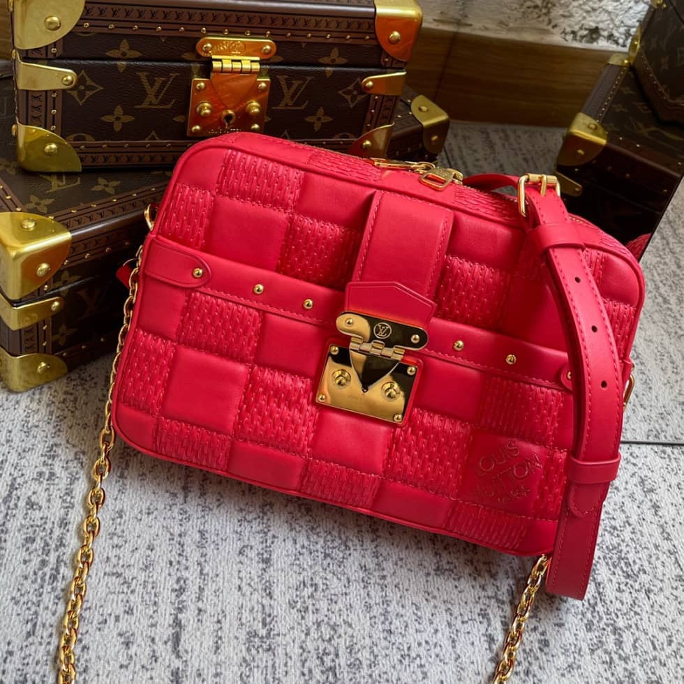 Louis Vuitton Troca MM Red M59111 Replica Camera Bag