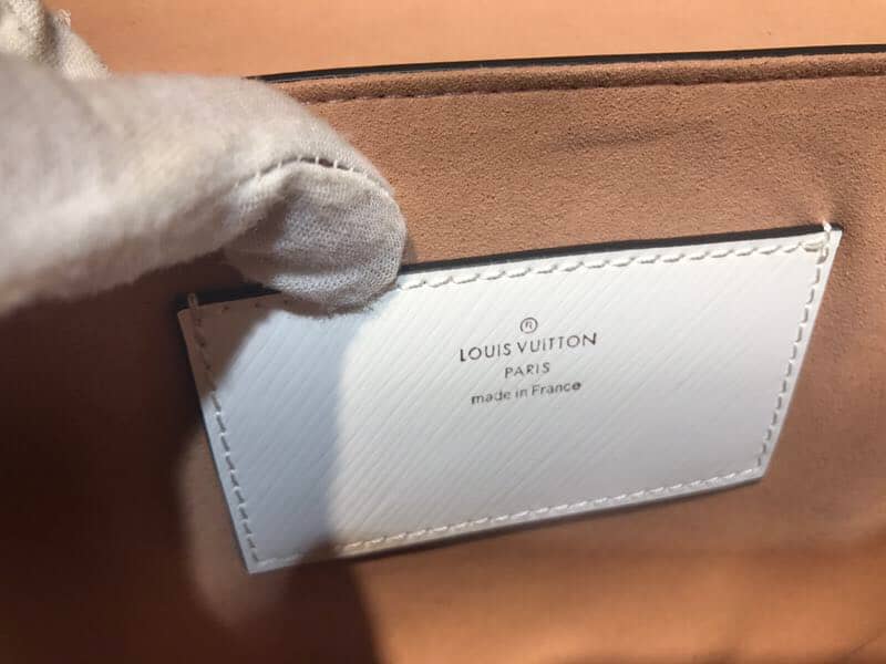 Louis Vuitton Knockoff Twist MM Chain Shoulder Bag Sale