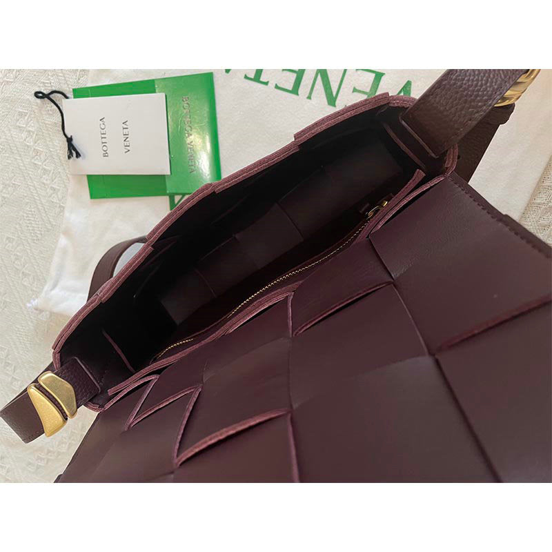 Bottega Veneta Bag Dupe 2108SF0178