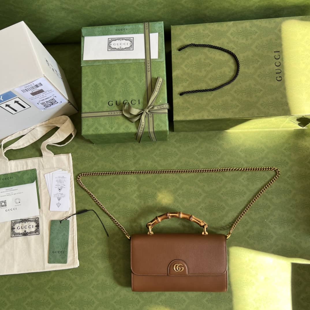 Gucci GG Large Top Handle Bag With Bamboo 675795 Replica
