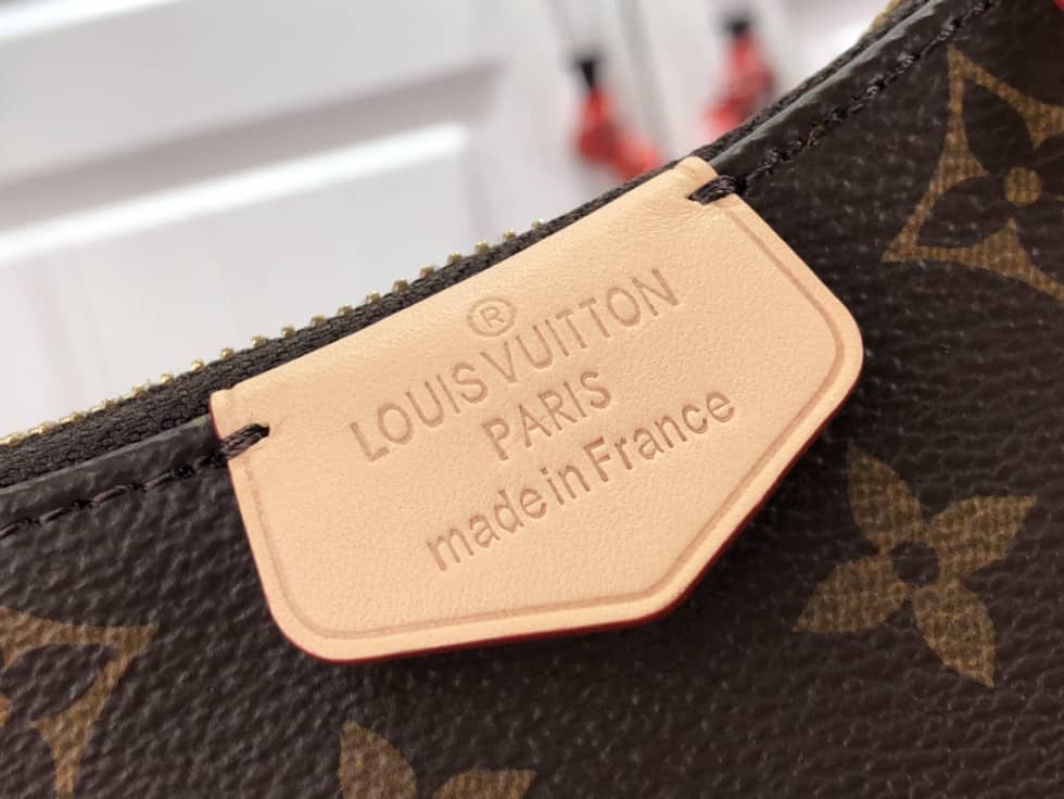 Louis Vuitton Easy Pouch On Strap Monogram M81066 Replica