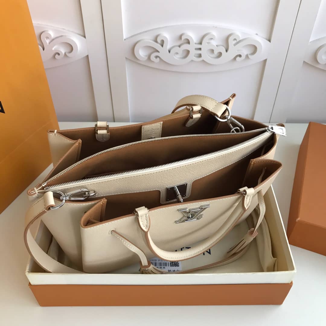 Louis Vuitton Lockmeto Leather Tote Replica White M54569