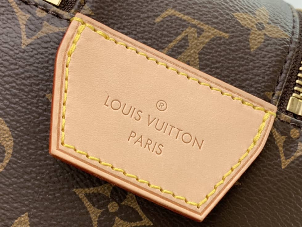 Louis Vuitton Dopp Kit Toilet Pouch Monogram Canvas M44494 Replica