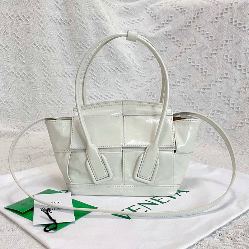 Bottega Veneta Bag Dupe 2108SF0257