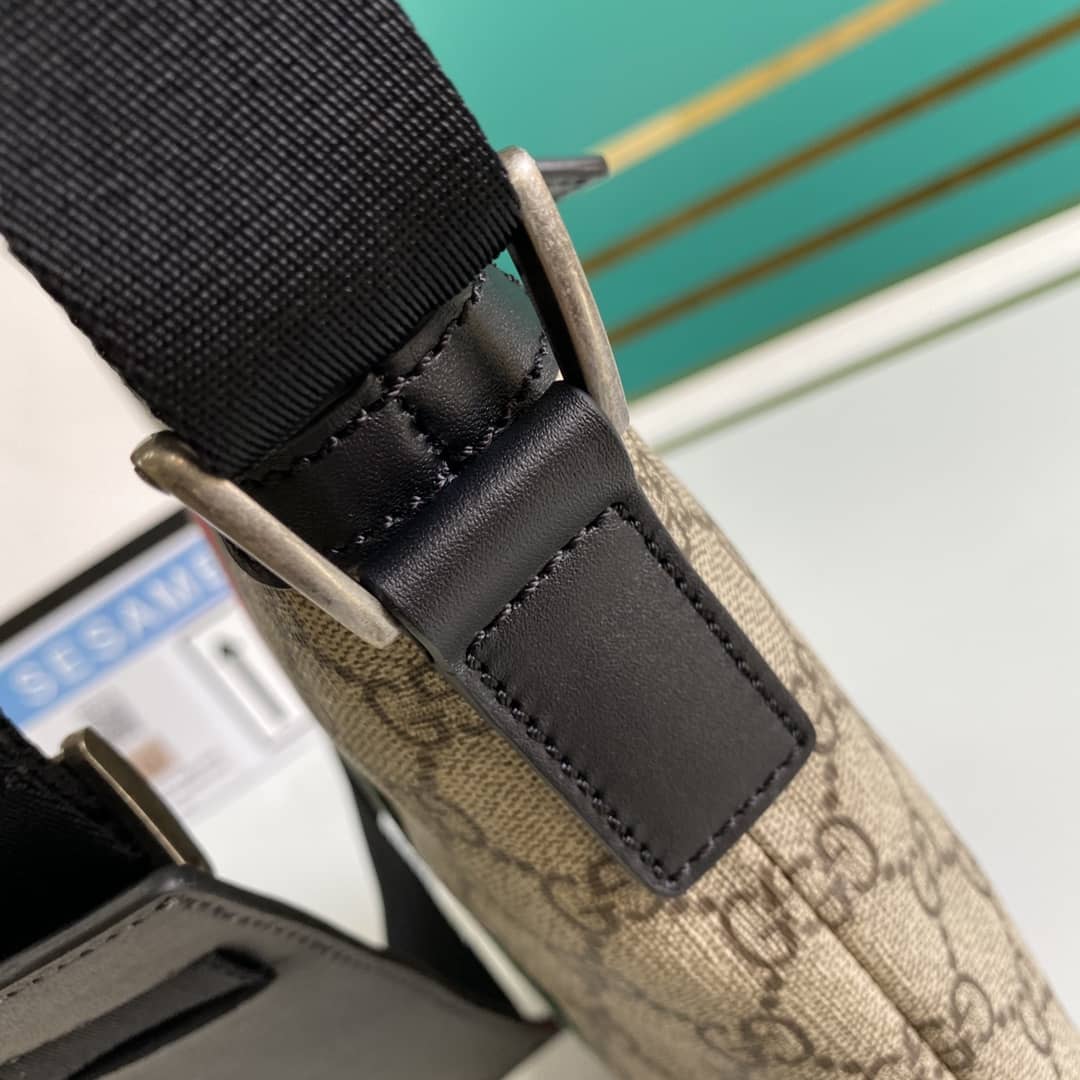 Gucci Web GG Supreme Flat Messenger Bag Replica 471454