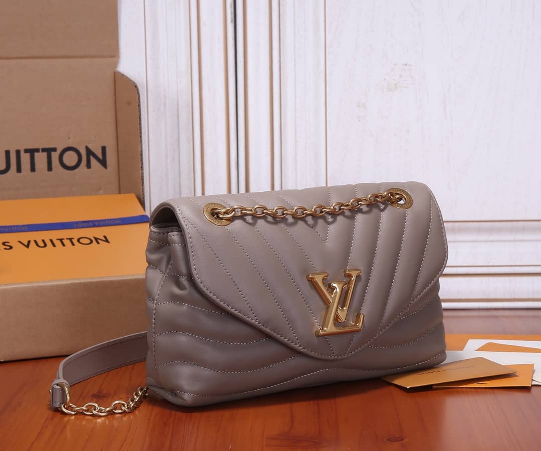 Louis Vuitton New Wave Chain Leather Replica Shoulder Bag Purple M58550