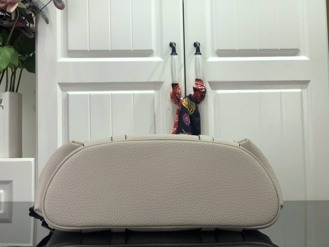 Louis Vuitton Christopher Tote Replica M58479