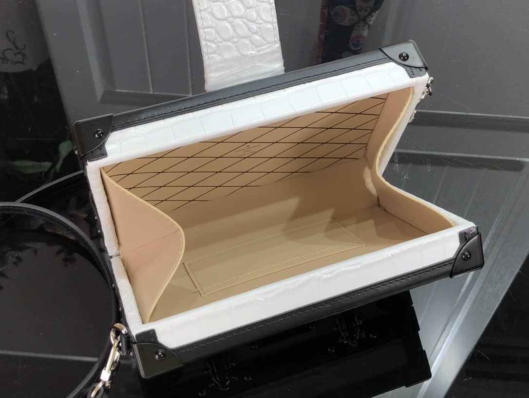 Louis Vuitton Petite Malle Brilliant Alligator Leather Replica Handbag White N93817