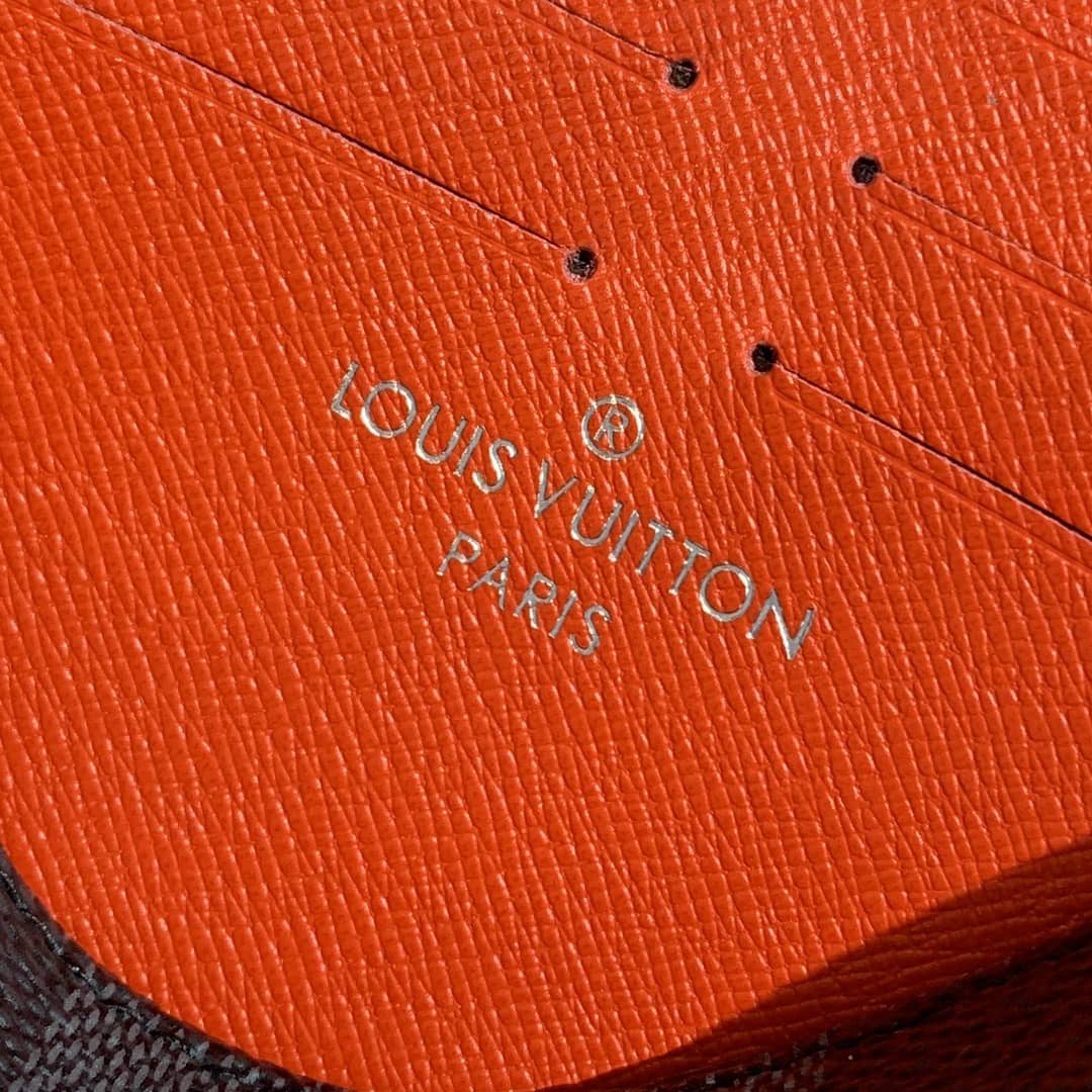 Louis Vuitton Pochette Voyage MM Replica Clutch M62912