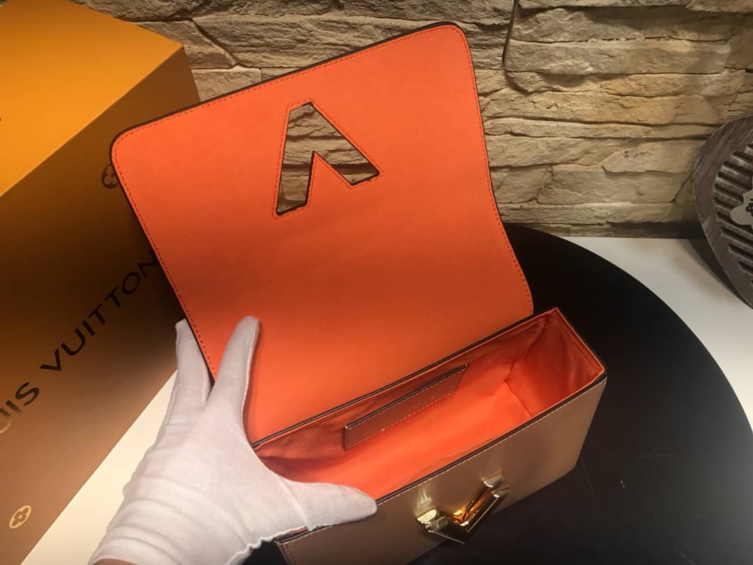 Louis Vuitton Twist Epi Handbag Replica