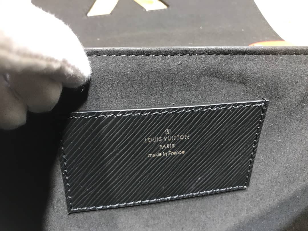 Louis Vuitton Twist MM Bag Black M50296 Replica