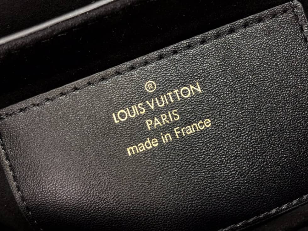 Louis Vuitton Twist MM Leather M59029 Replica Crossbody Bag