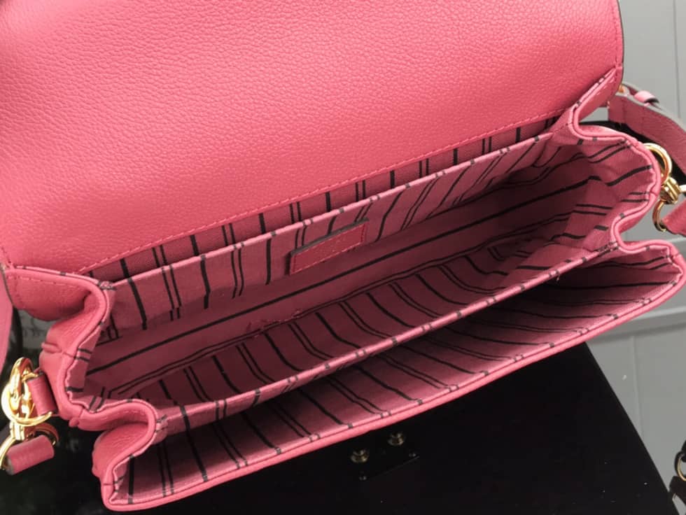 Best Replica Louis Vuitton Pochette Metis Marine Leather Rose M44071 Replica Shoulder Bag(ColaReps)